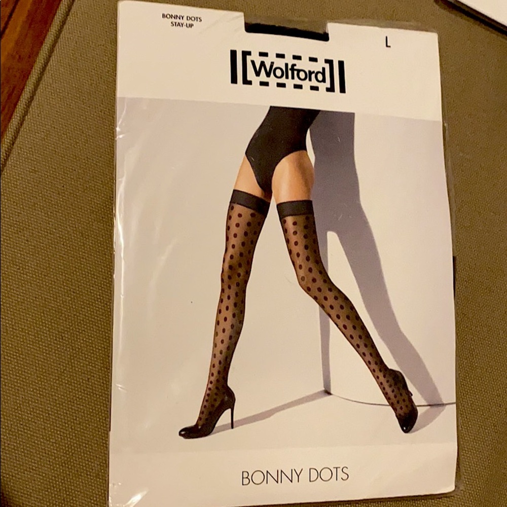 NWT- Wolford Bonnie dots thigh highs in Large🖤